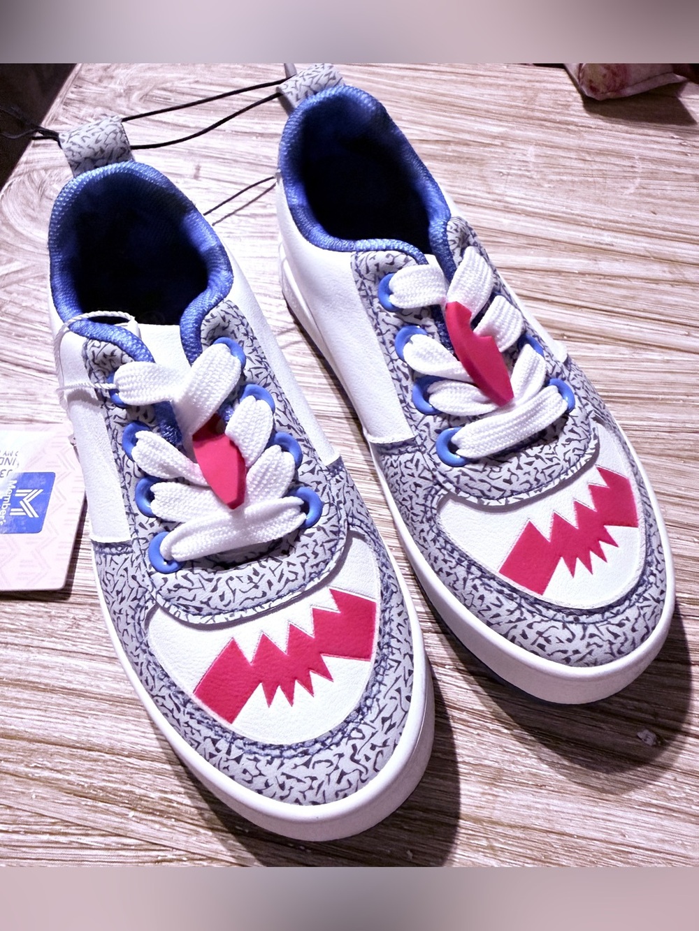 Member's Mark Boys Shark Play Shoes Sneakers White Blue Red Size 11